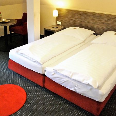 Hotel Dietrichsdorfer Hof Kiel Kültér fotó