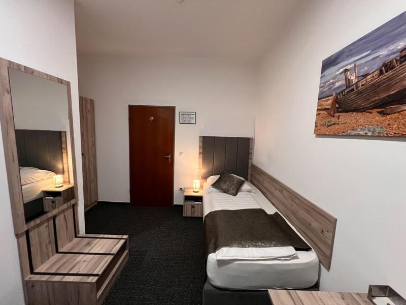 Hotel Dietrichsdorfer Hof Kiel Kültér fotó