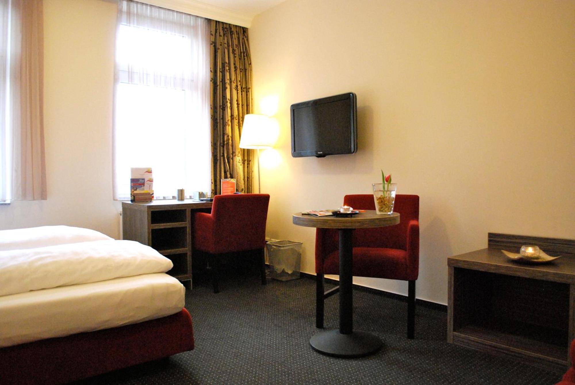 Hotel Dietrichsdorfer Hof Kiel Kültér fotó