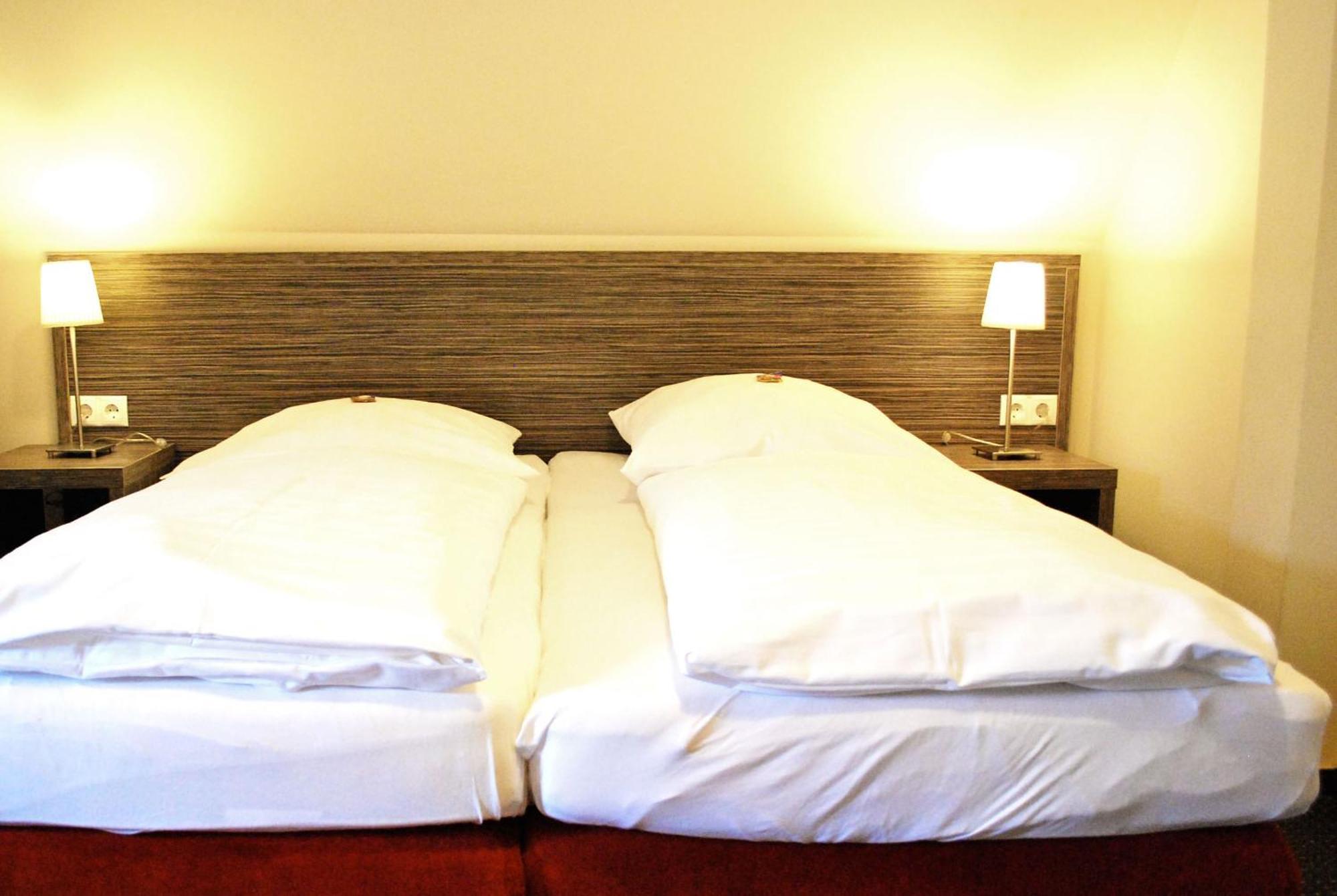 Hotel Dietrichsdorfer Hof Kiel Kültér fotó