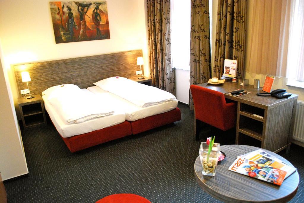 Hotel Dietrichsdorfer Hof Kiel Szoba fotó