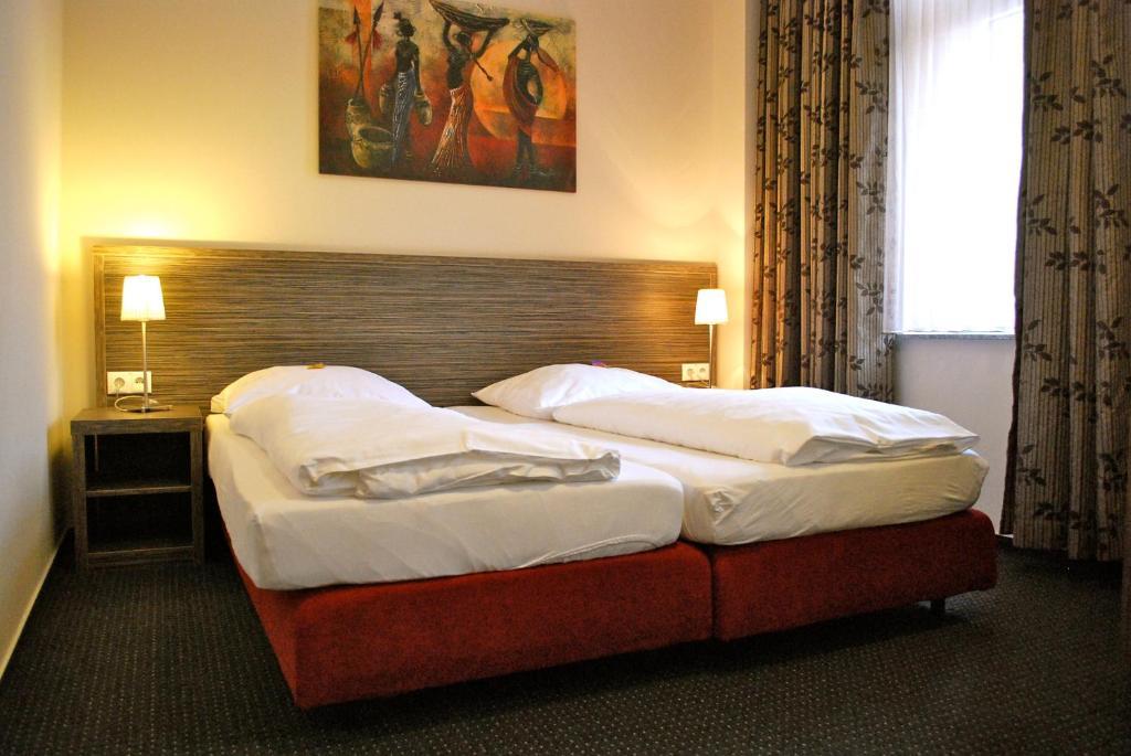 Hotel Dietrichsdorfer Hof Kiel Szoba fotó